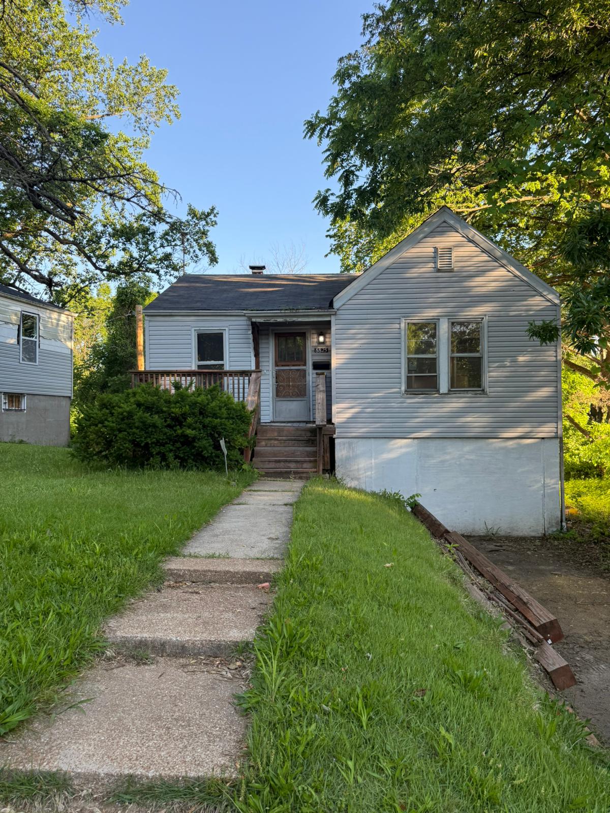 Property main image